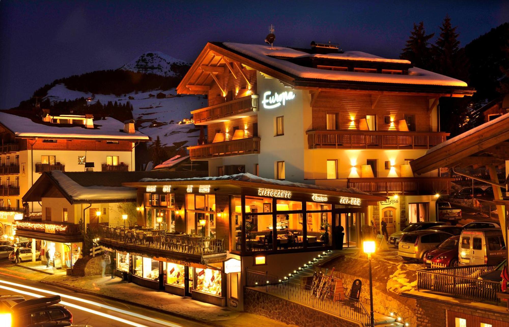 Hotel Europa Dolomites 셀바디발가르디나 외부 사진