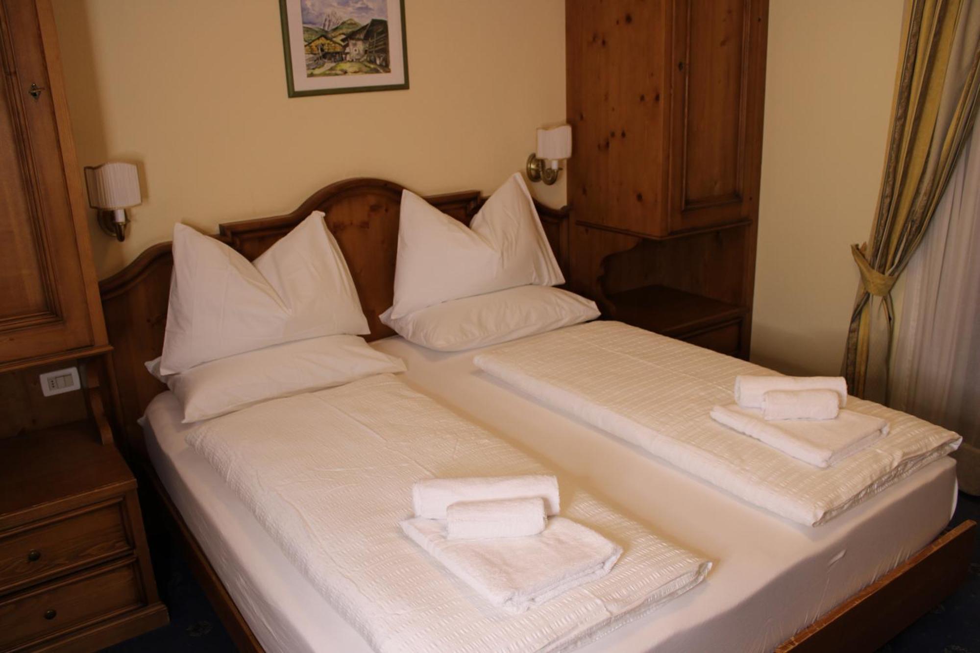 Hotel Europa Dolomites 셀바디발가르디나 외부 사진